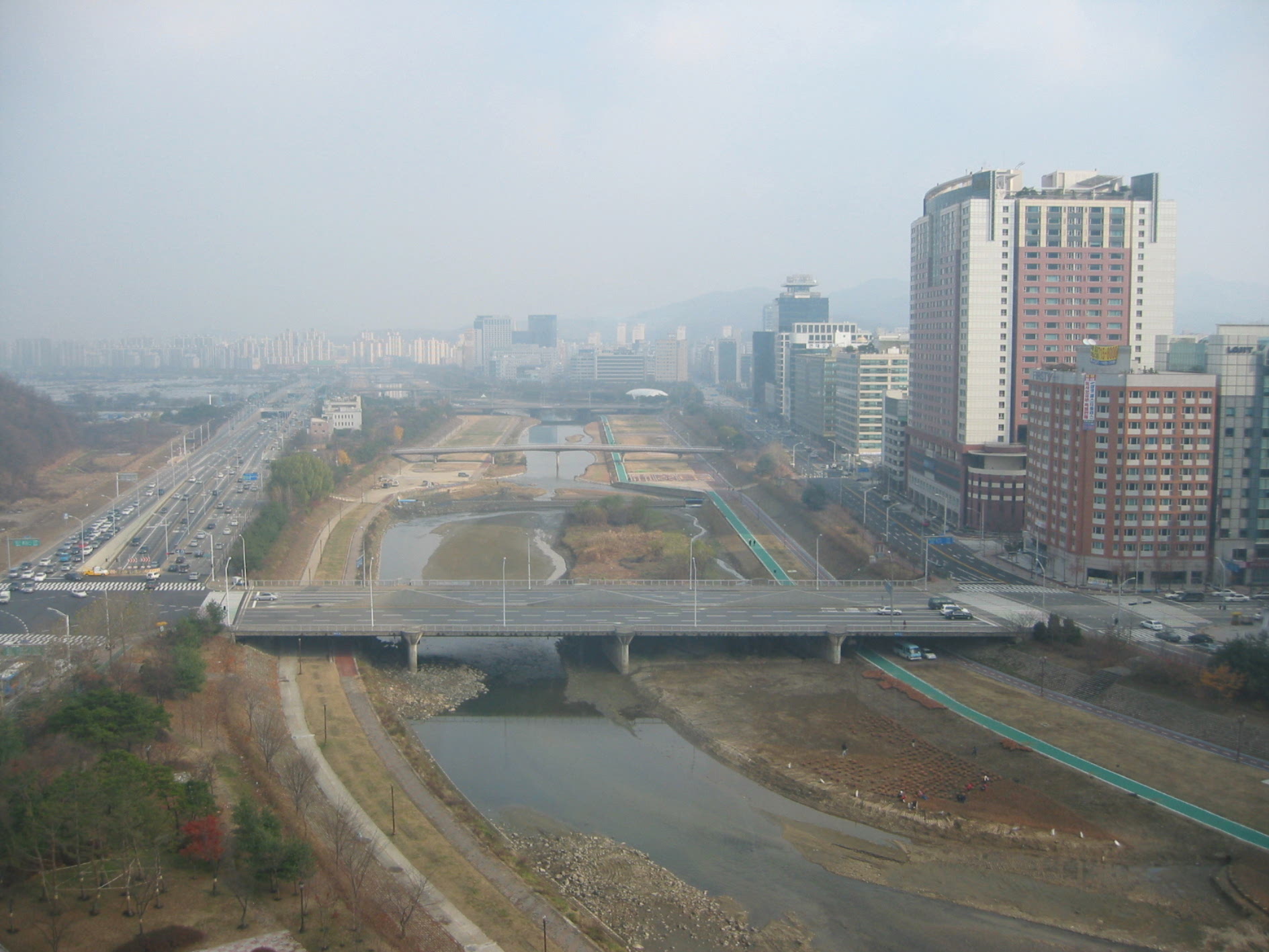 �ܺ����� - ��