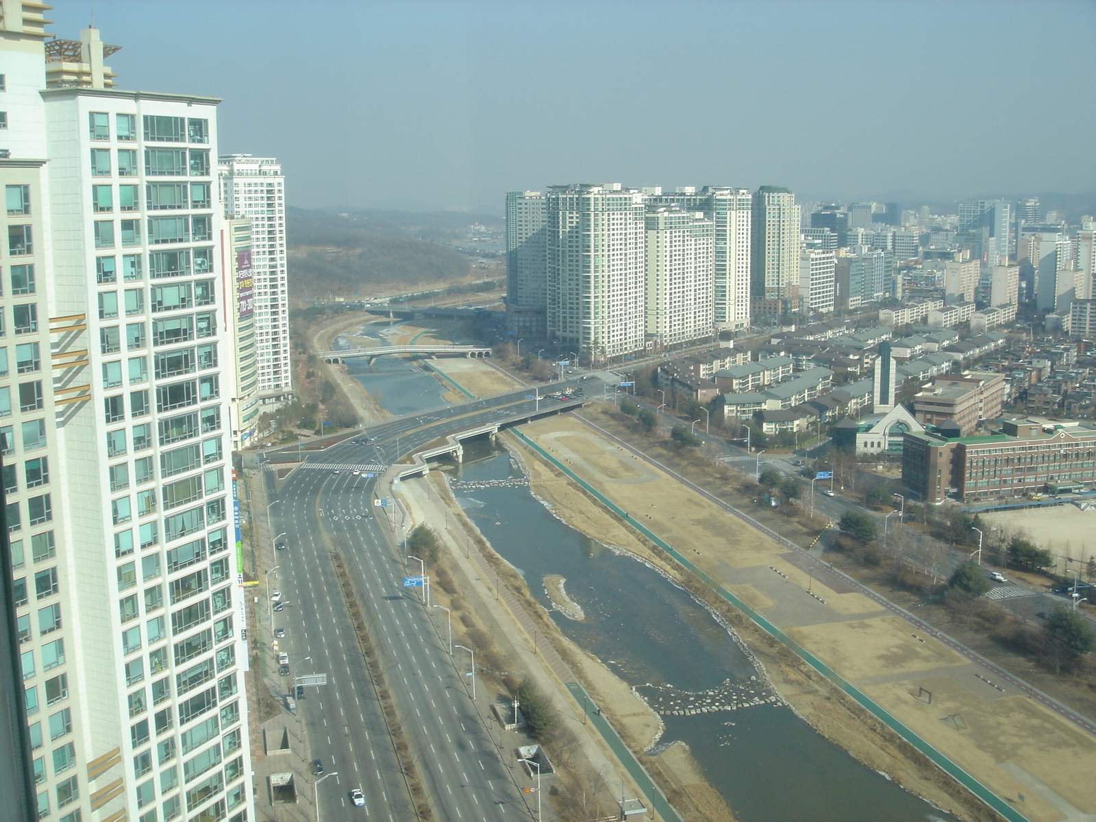 �ܺ����� - ��