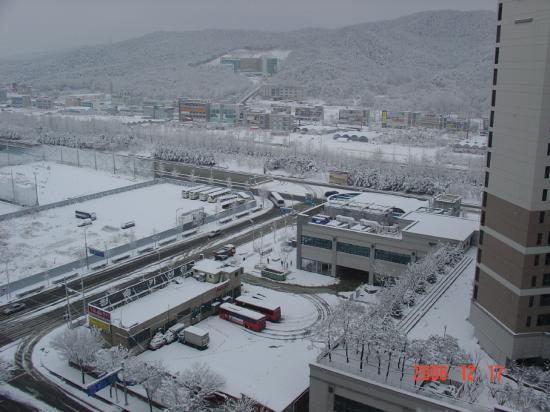 �ܺ����� - ��